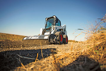 Cultivator / soil tiller